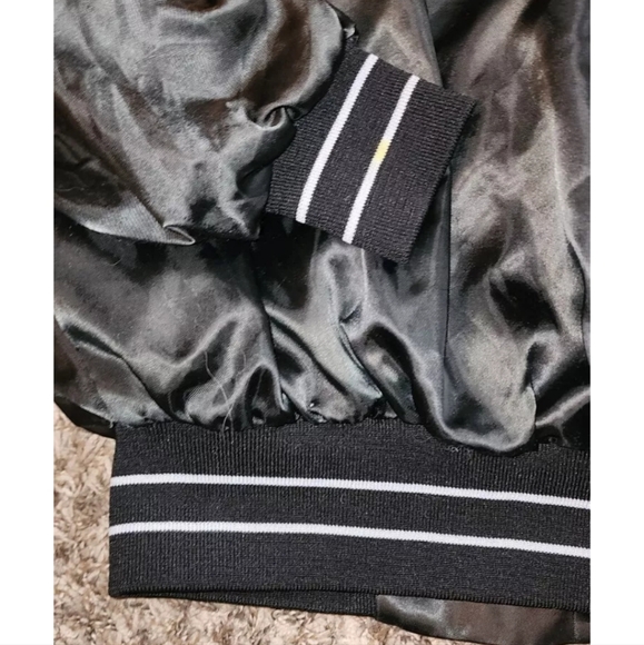 Disney Vtg 80s Sz XL MGM Studios Black Satin Bomber Jacket Embroidered Silver - Picture 9 of 10